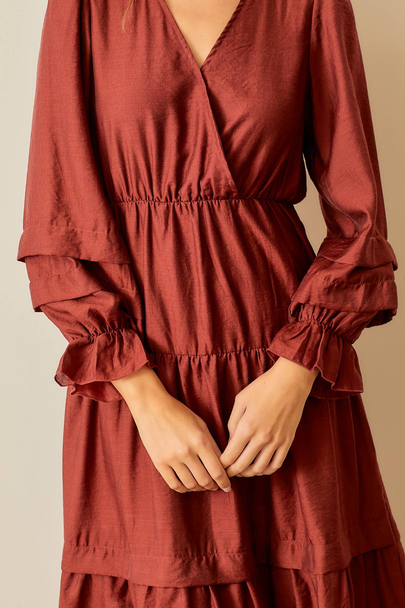 V-NECK BUBBLE RUFFLE SLEEVE DRESS