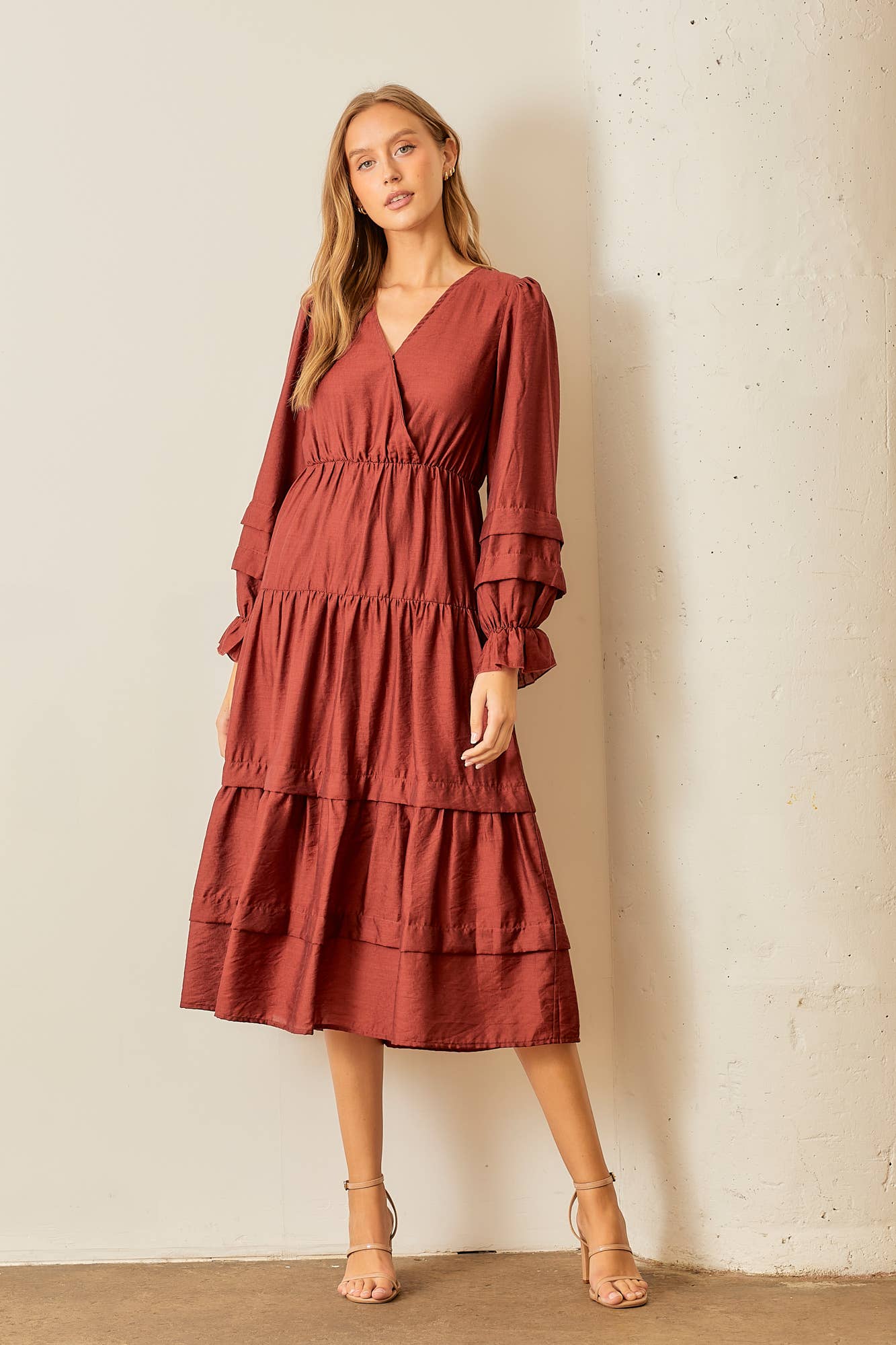 V-NECK BUBBLE RUFFLE SLEEVE DRESS